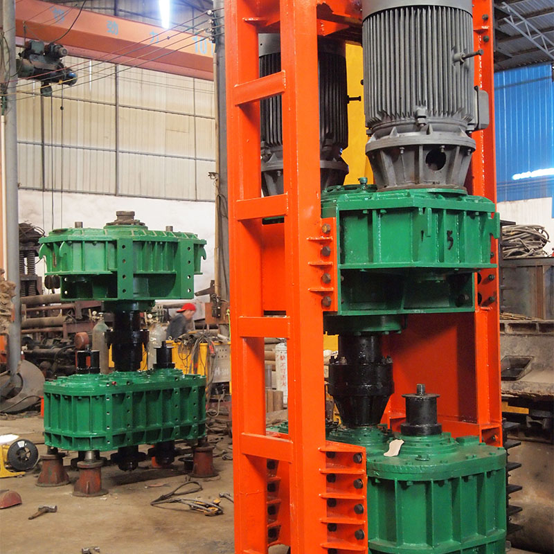 Construction engineering multi-head drilling rig